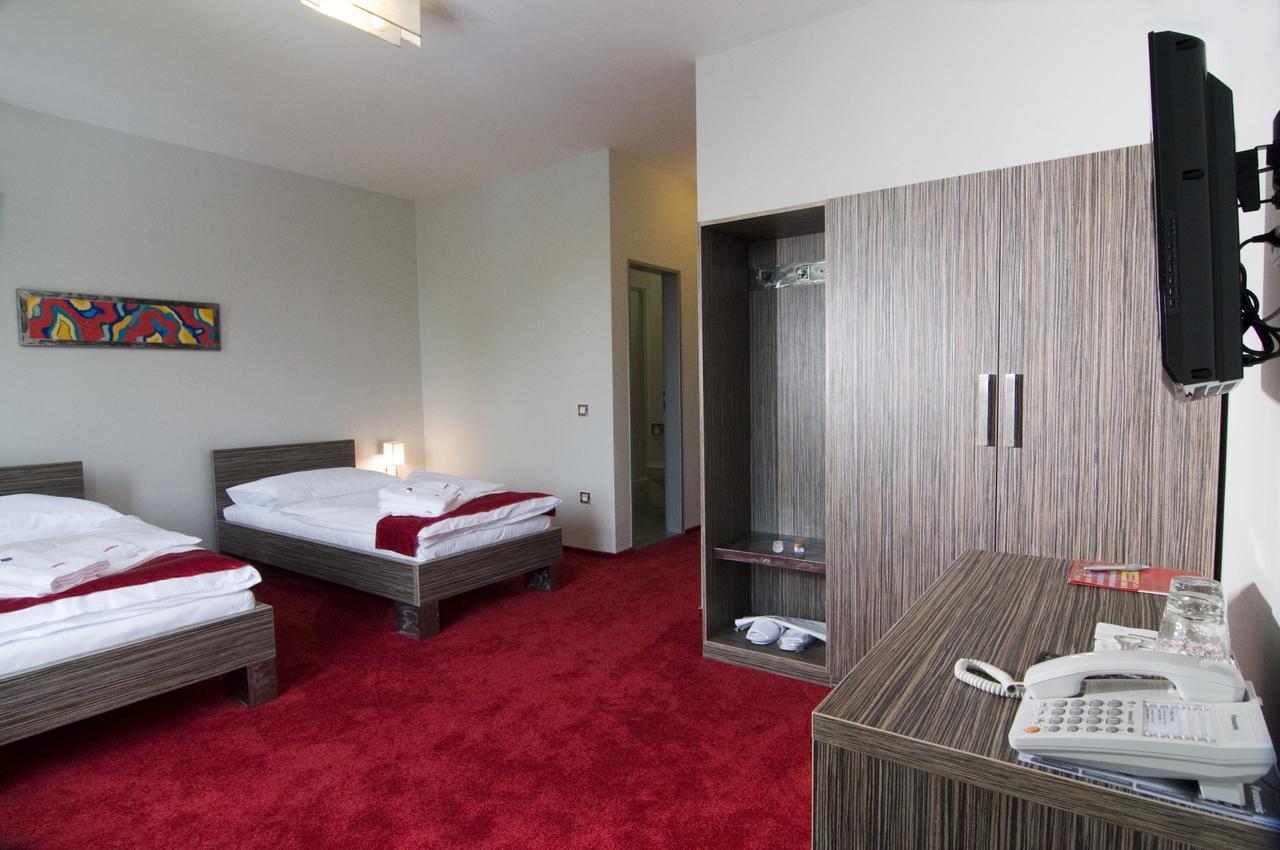 Hotel Olympia Kopřivnice Exteriör bild